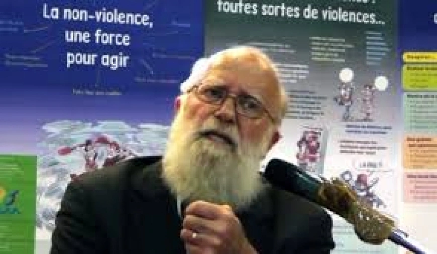 La nouvelle trahison des clercs, un texte de Jean-Marie Muller